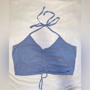103) Hollister halter crop top in violet in excellent conditions size XXL